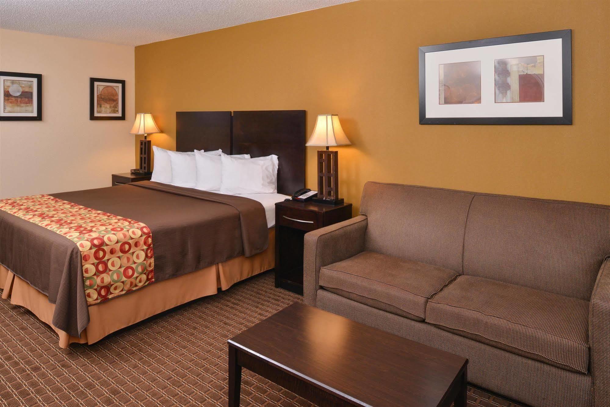 Americas Best Value Inn Tupelo Barnes Crossing Exterior foto