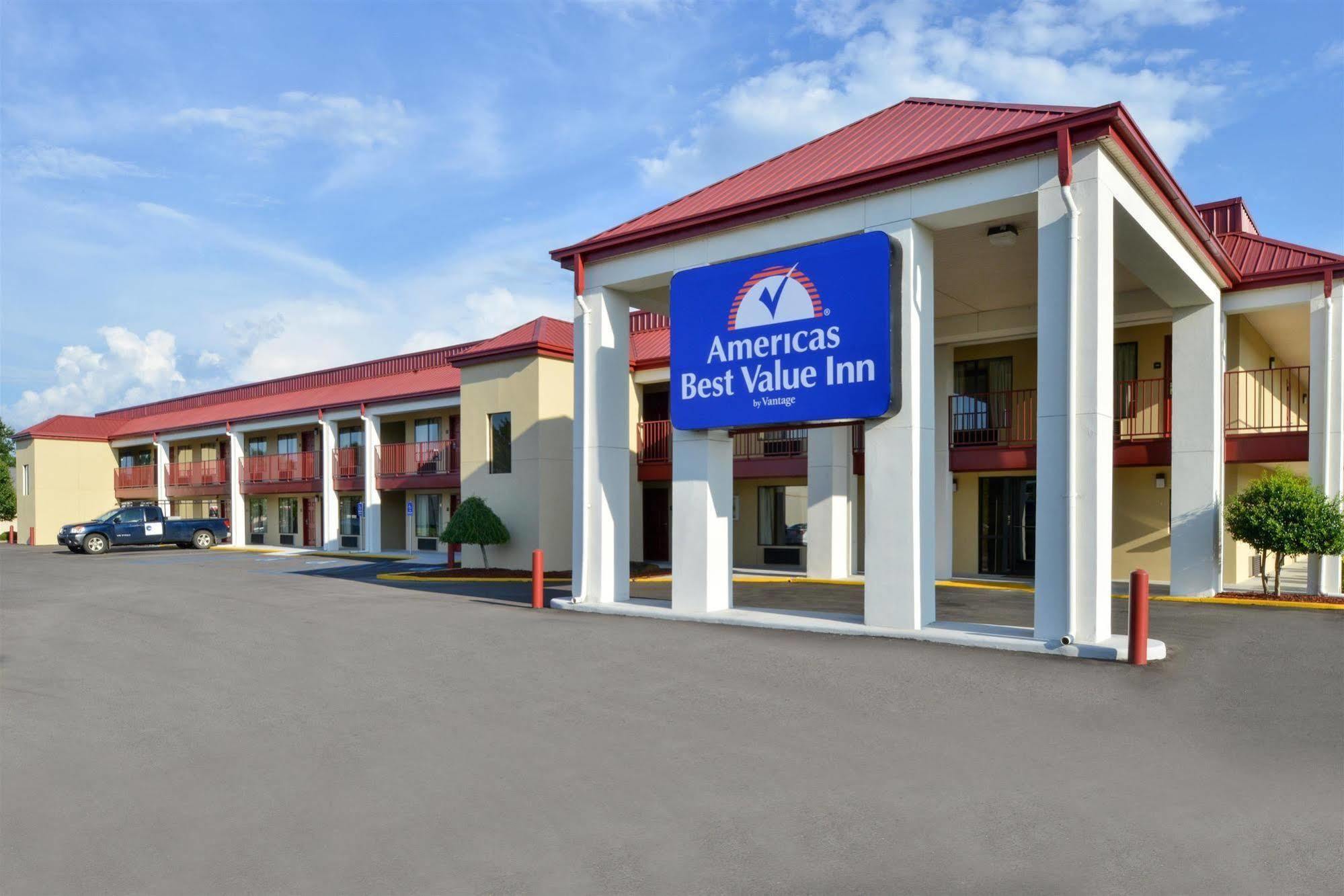 Americas Best Value Inn Tupelo Barnes Crossing Exterior foto